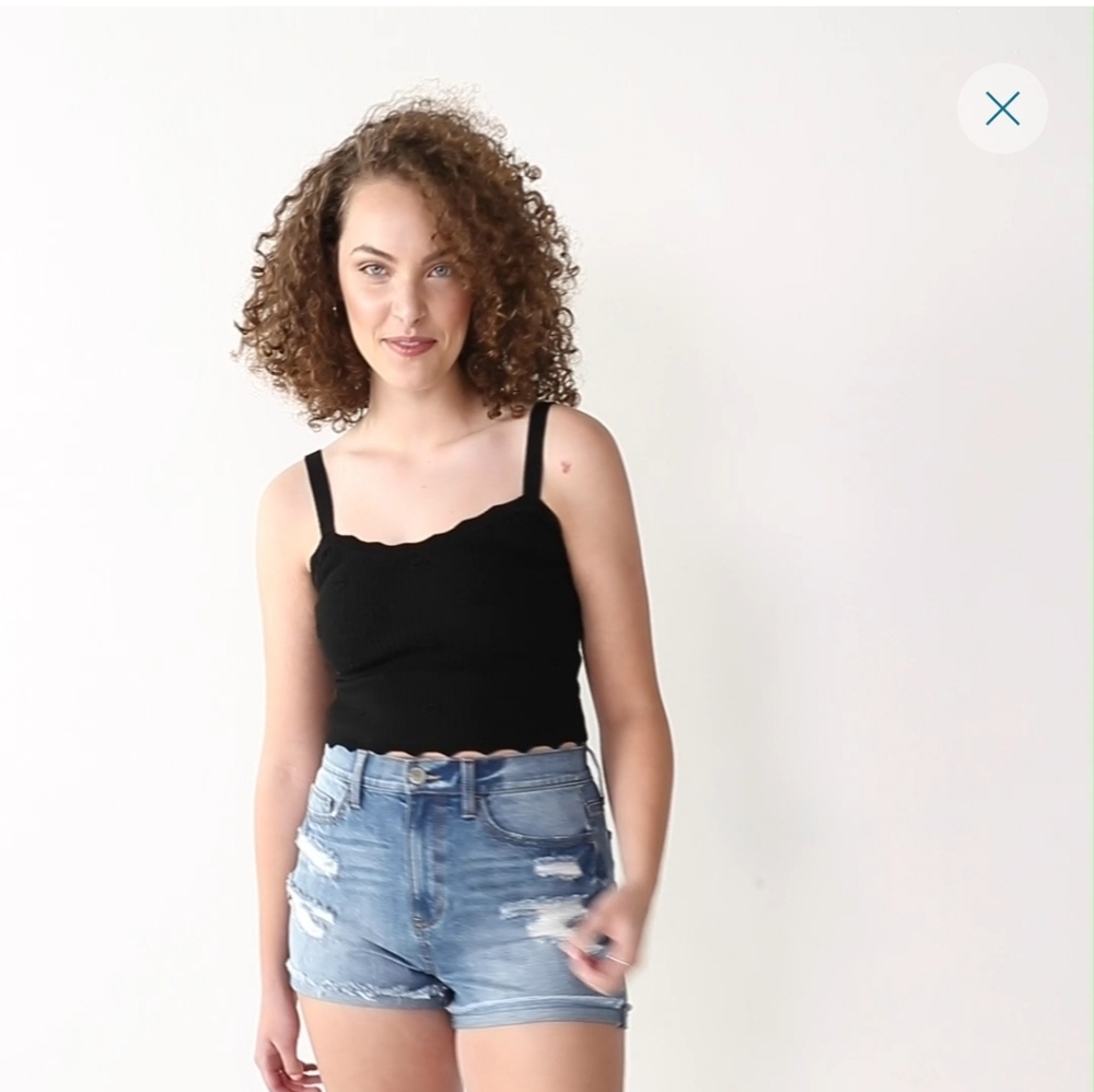NWT Juniors SO Black ribbed Raised Floral Crop top sweater size Large
